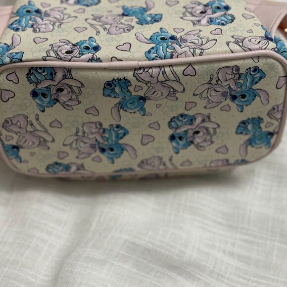 🎒 Disney Parks Loungefly Stitch & Angel Mini Backpack – Pastel Hearts Print - Picture 5 of 8